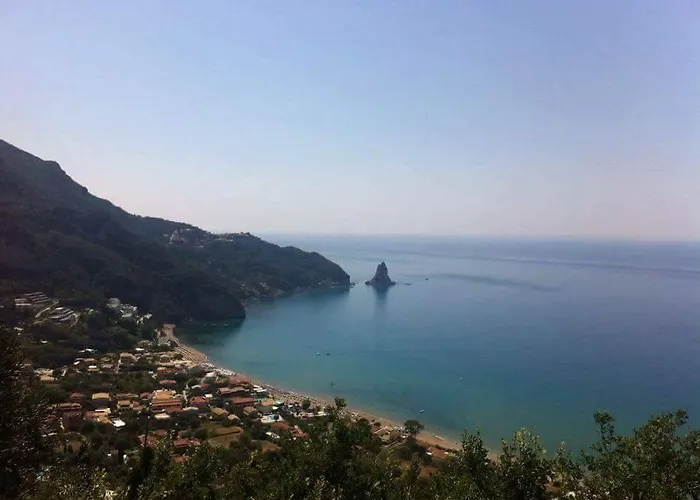 Argo, Feakia Villa